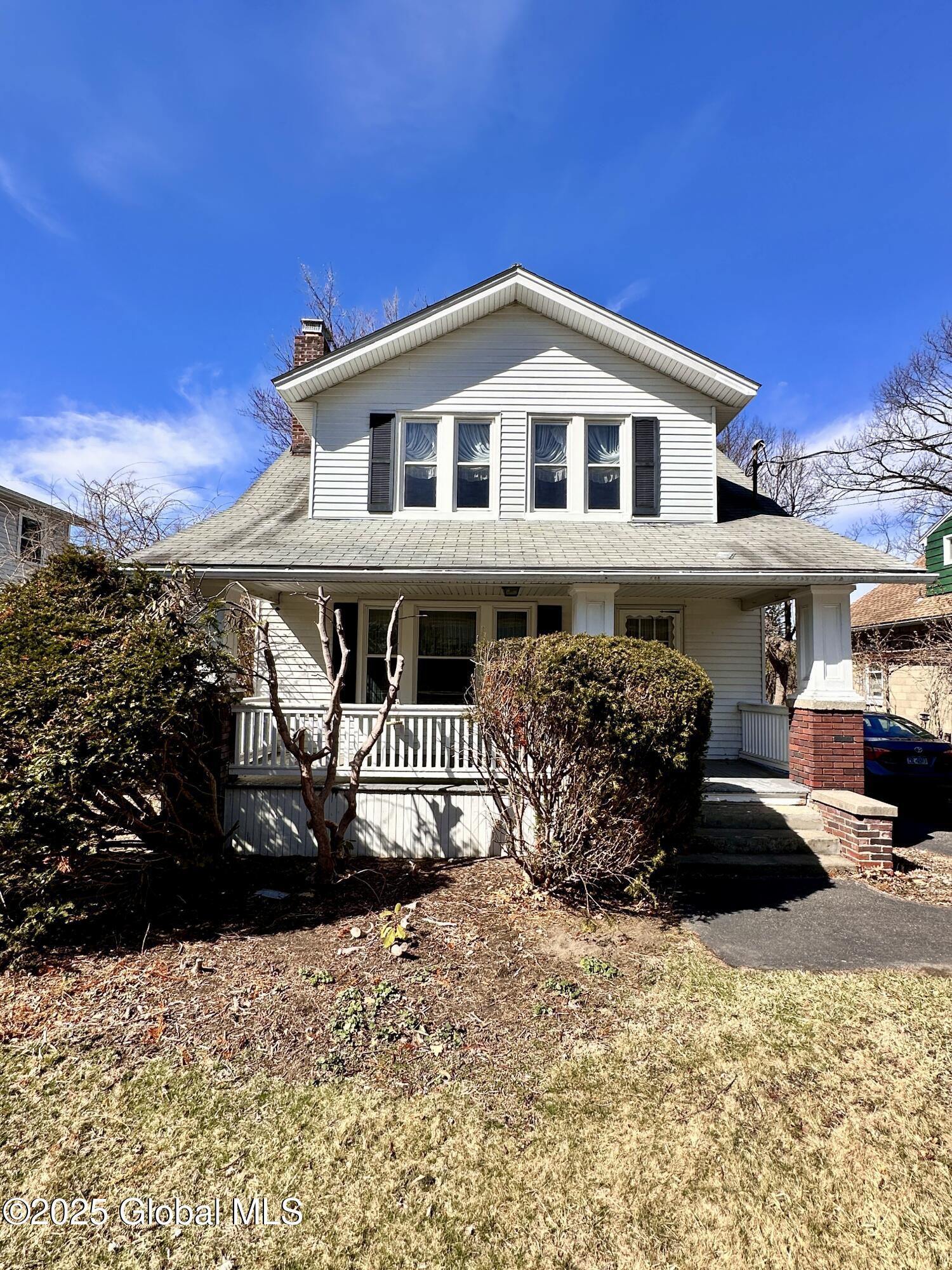 11 Middlesex Road East Greenbush NY 12061