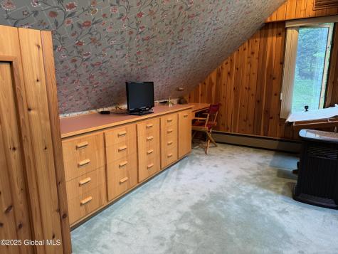 202 Old School House Road North River NY 12856