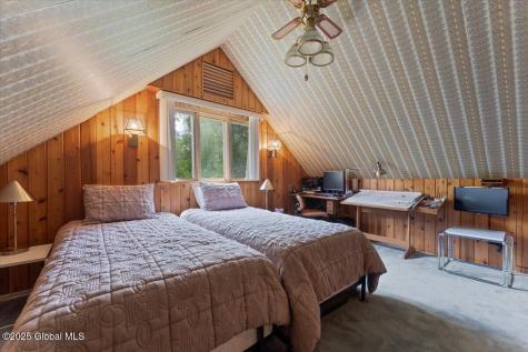 202 Old School House Road North River NY 12856