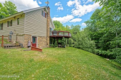 202 Old School House Road North River NY 12856