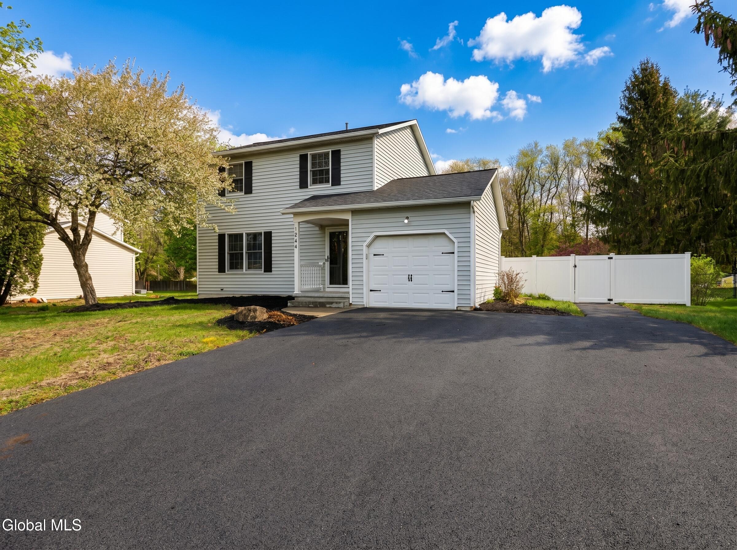 1046 Laural Lane Malta NY 12020