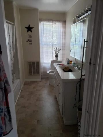 11 Romeyn Avenue Amsterdam NY 12010