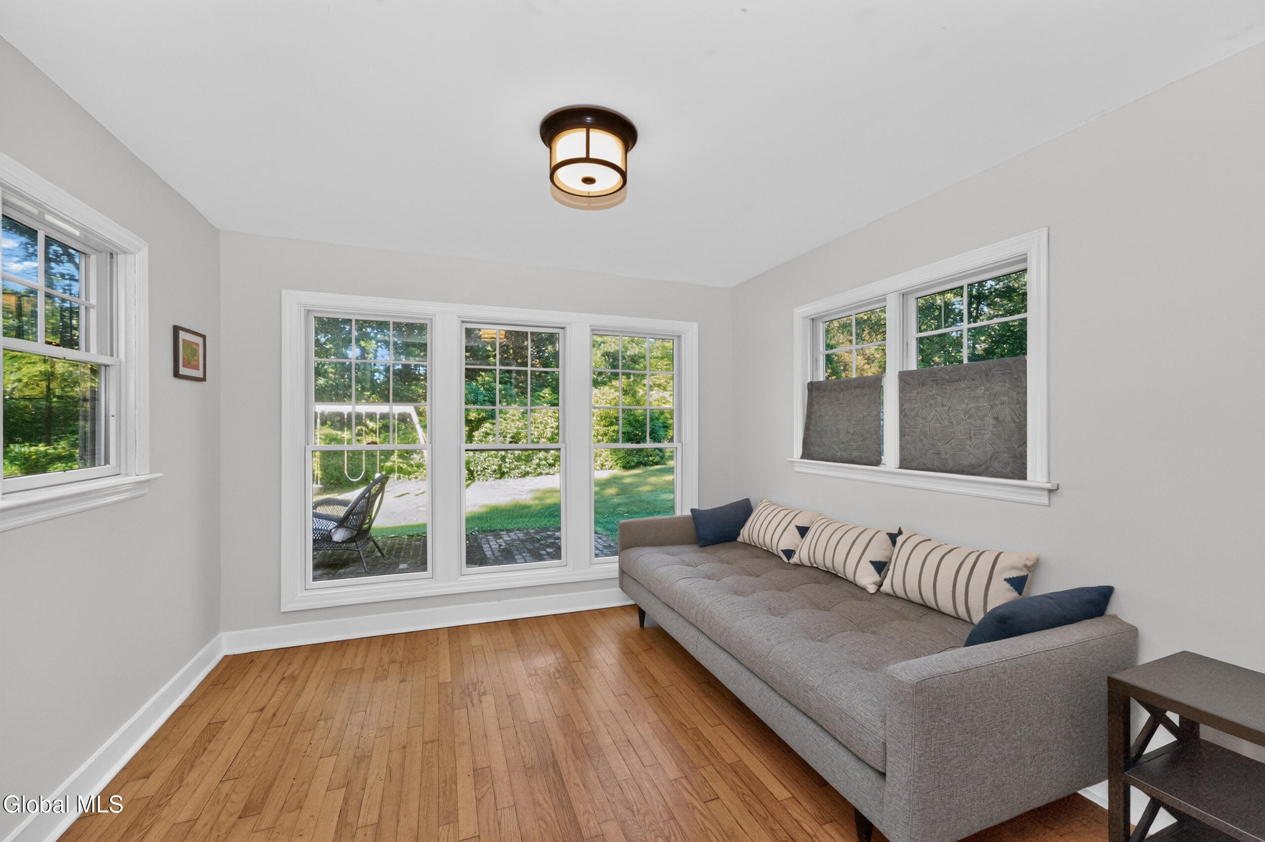 951 St Davids Lane Niskayuna NY 12309