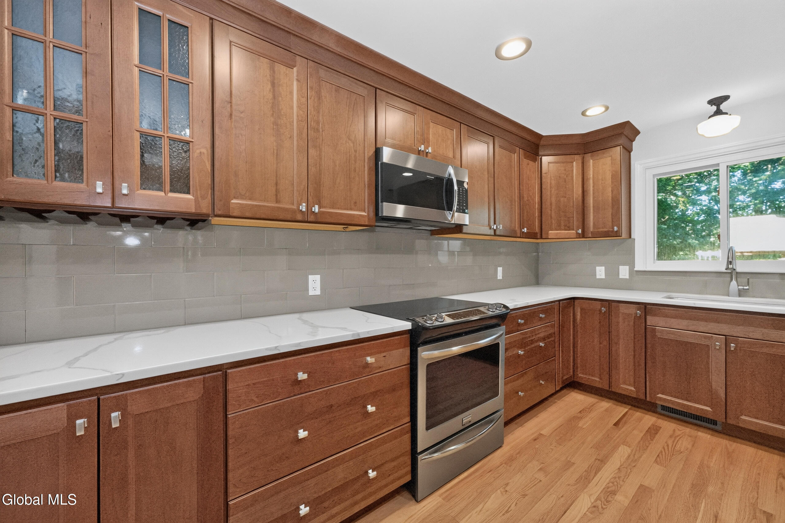 951 St Davids Lane Niskayuna NY 12309