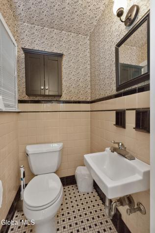 951 St Davids Lane Niskayuna NY 12309