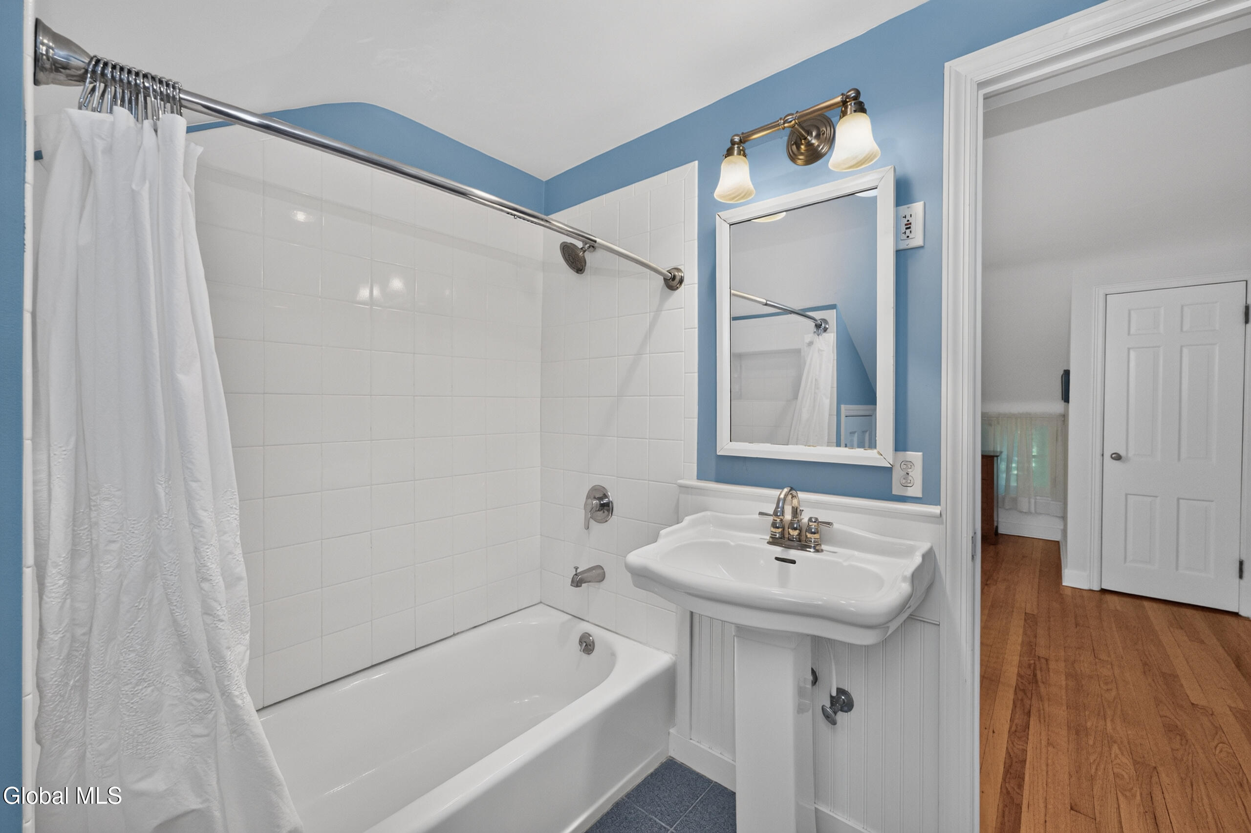 951 St Davids Lane Niskayuna NY 12309