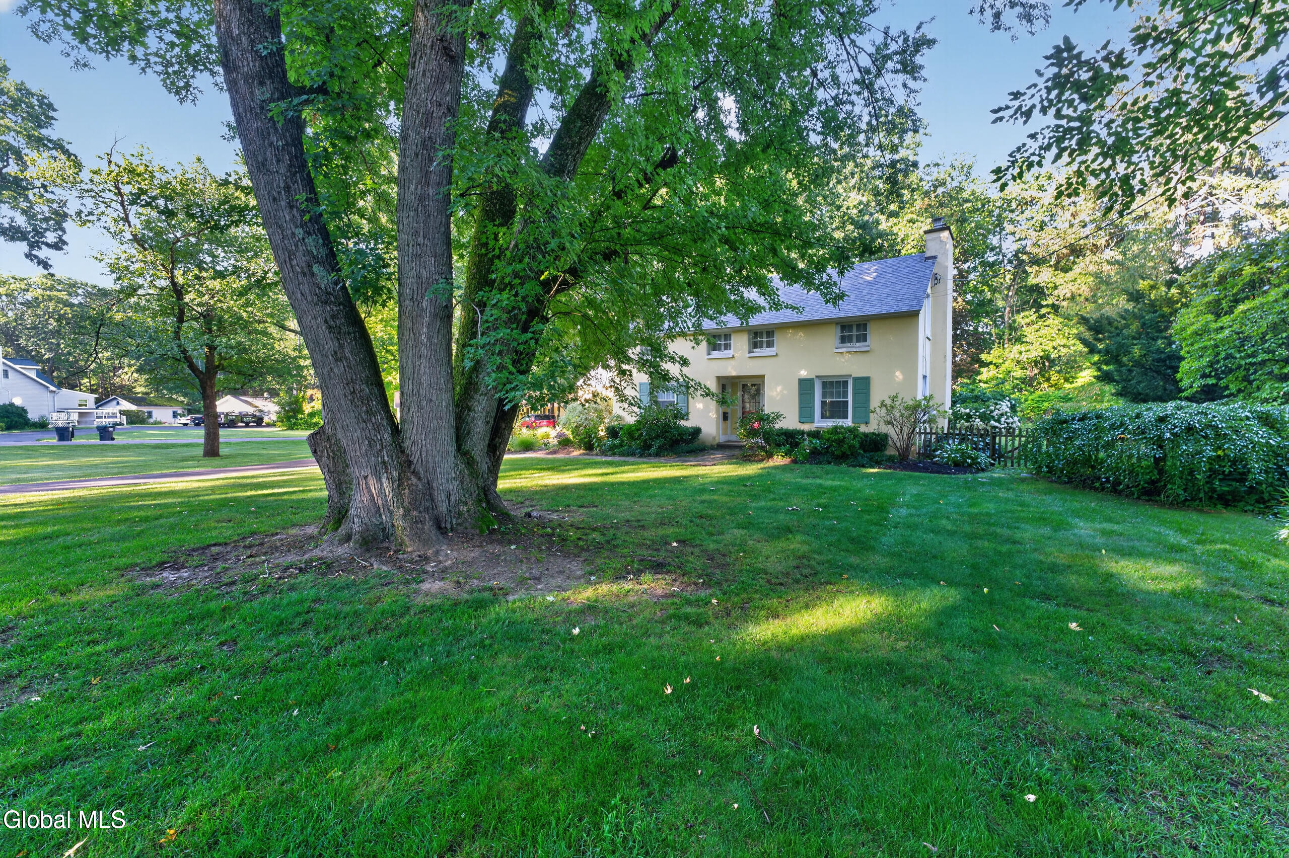 951 St Davids Lane Niskayuna NY 12309