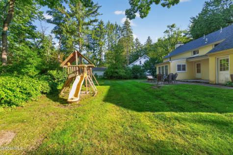 951 St Davids Lane Niskayuna NY 12309