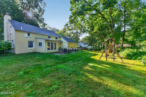 951 St Davids Lane Niskayuna NY 12309