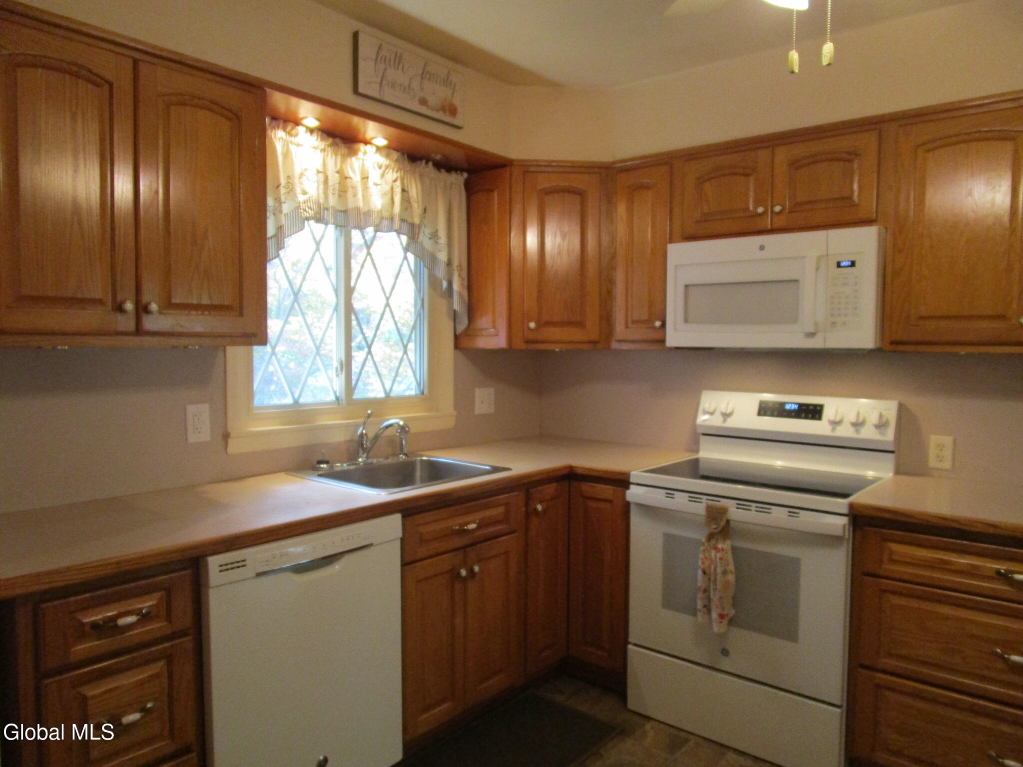 2952 Gibson Street Schenectady NY 12304