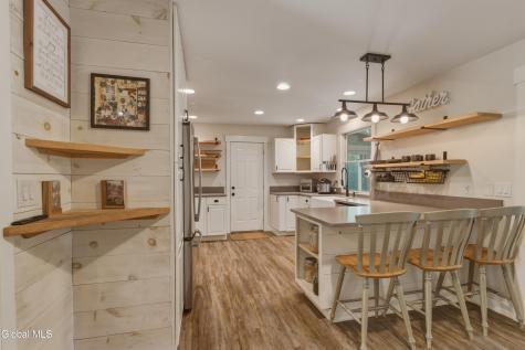 704 Tanner Road Clifton Park NY 12065