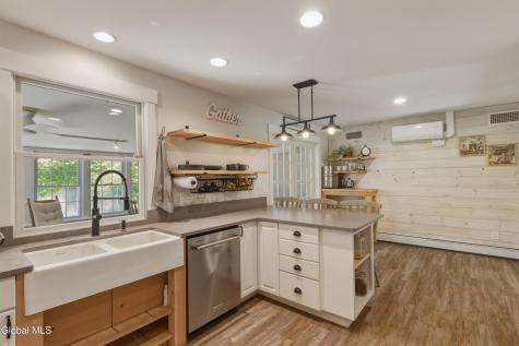 704 Tanner Road Clifton Park NY 12065