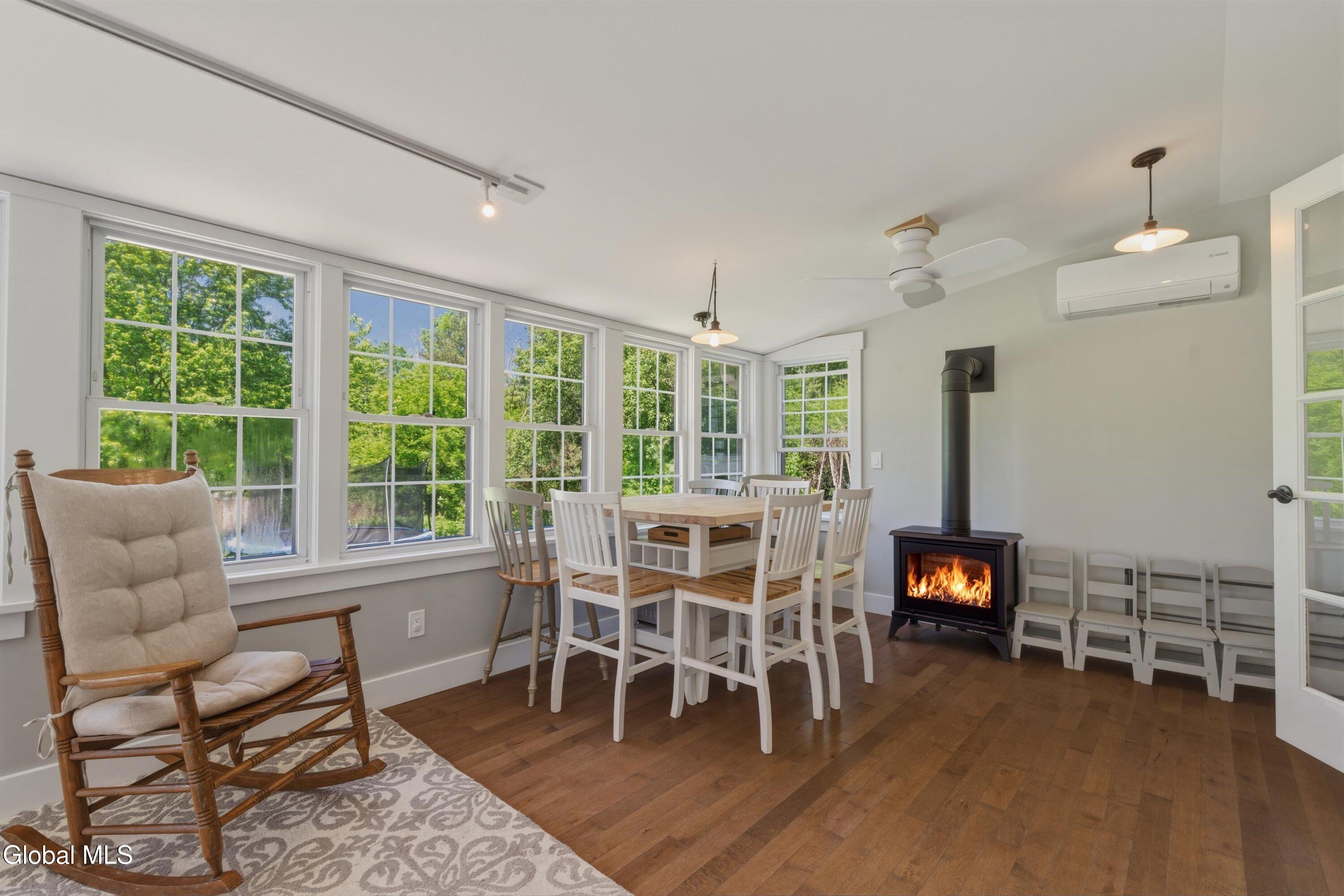 704 Tanner Road Clifton Park NY 12065