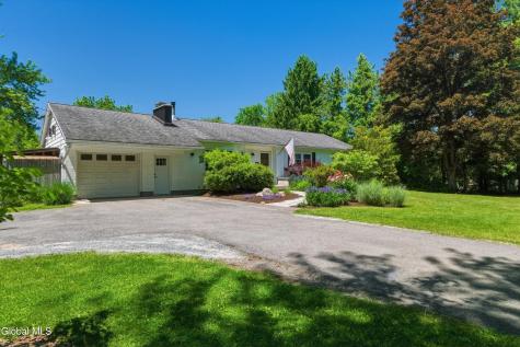 704 Tanner Road Clifton Park NY 12065