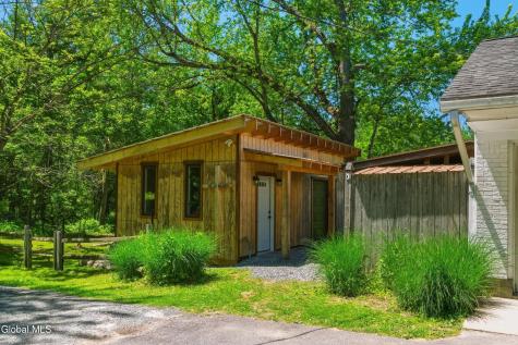 704 Tanner Road Clifton Park NY 12065