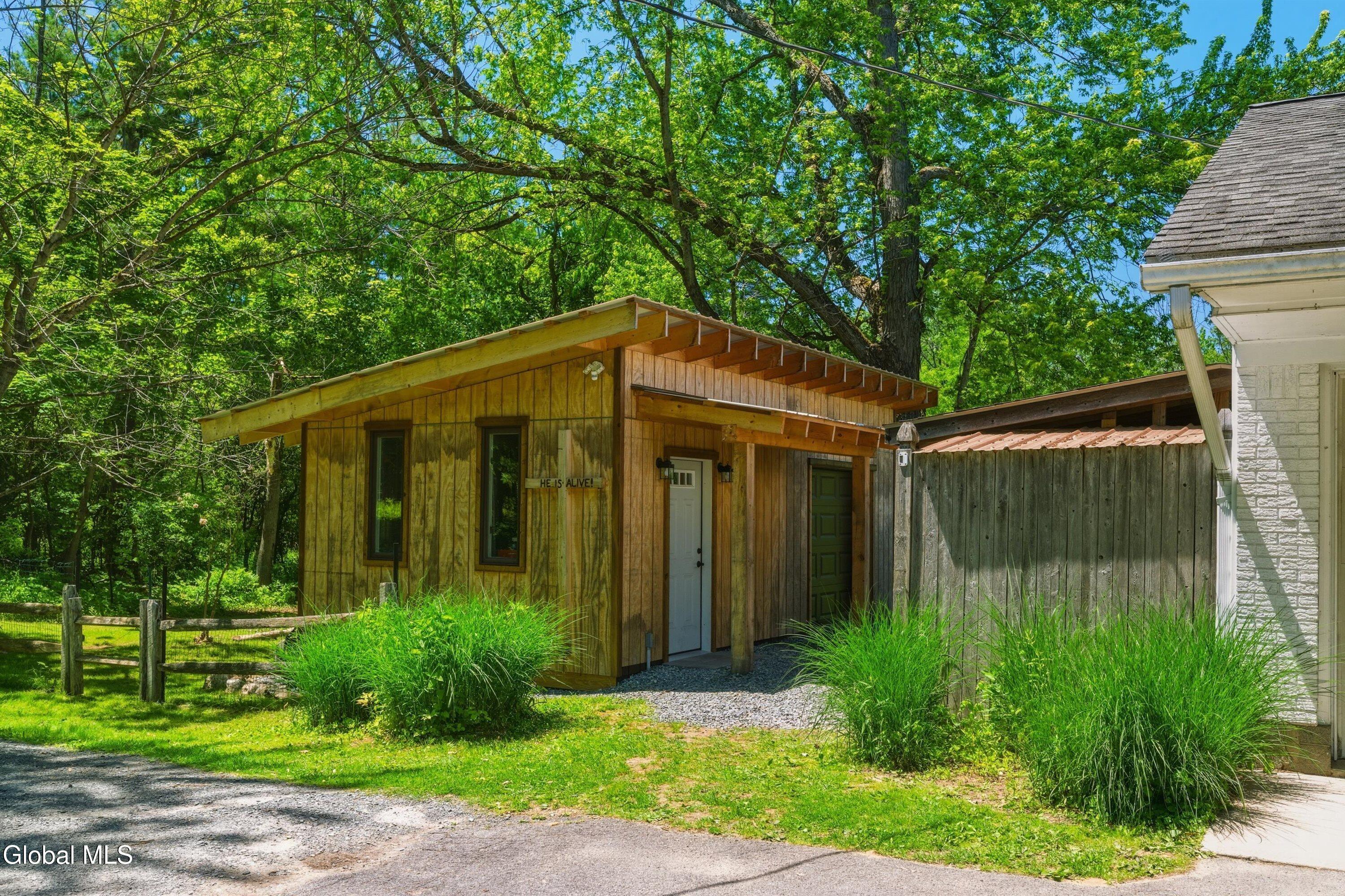 704 Tanner Road Clifton Park NY 12065