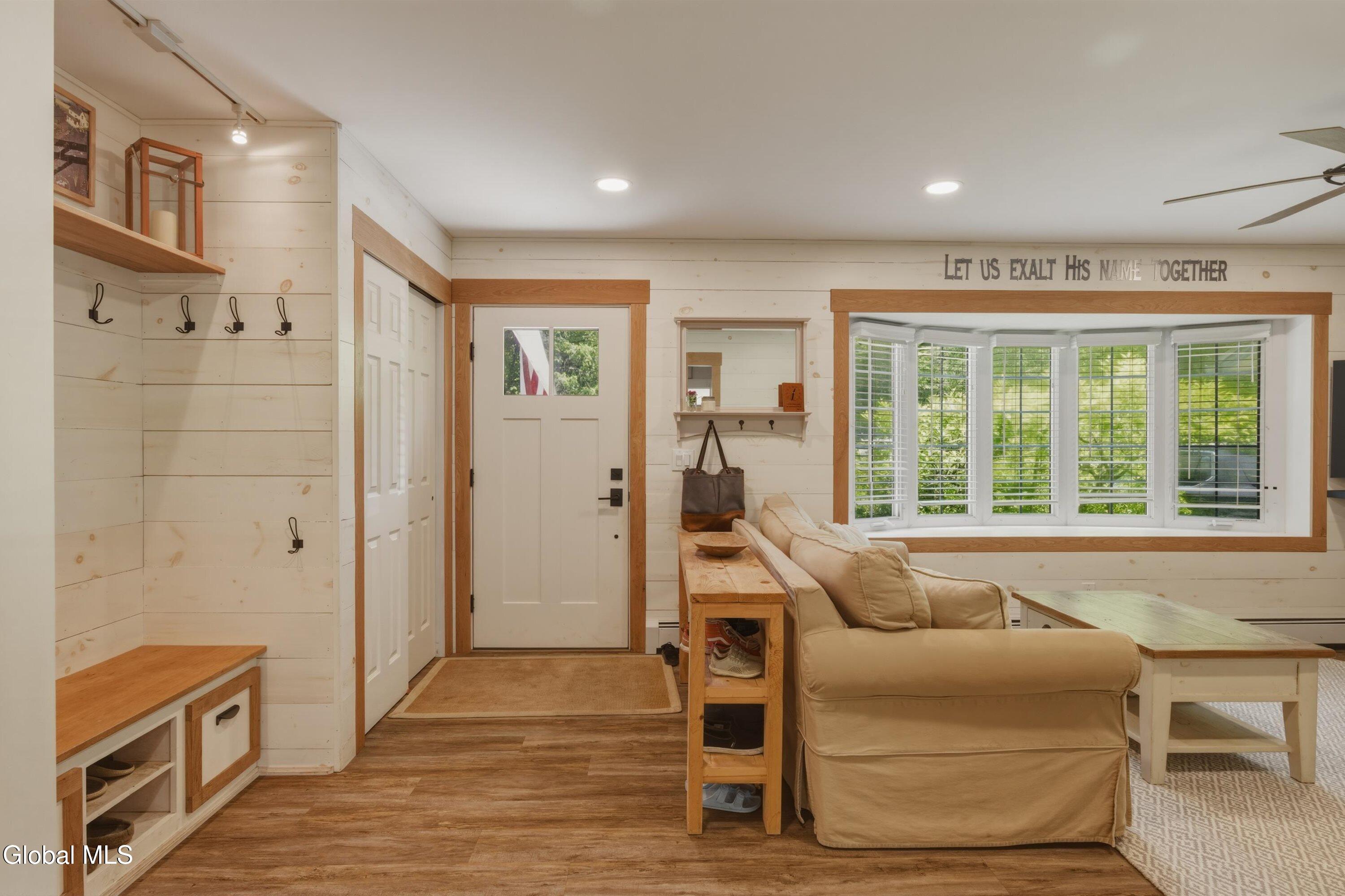 704 Tanner Road Clifton Park NY 12065