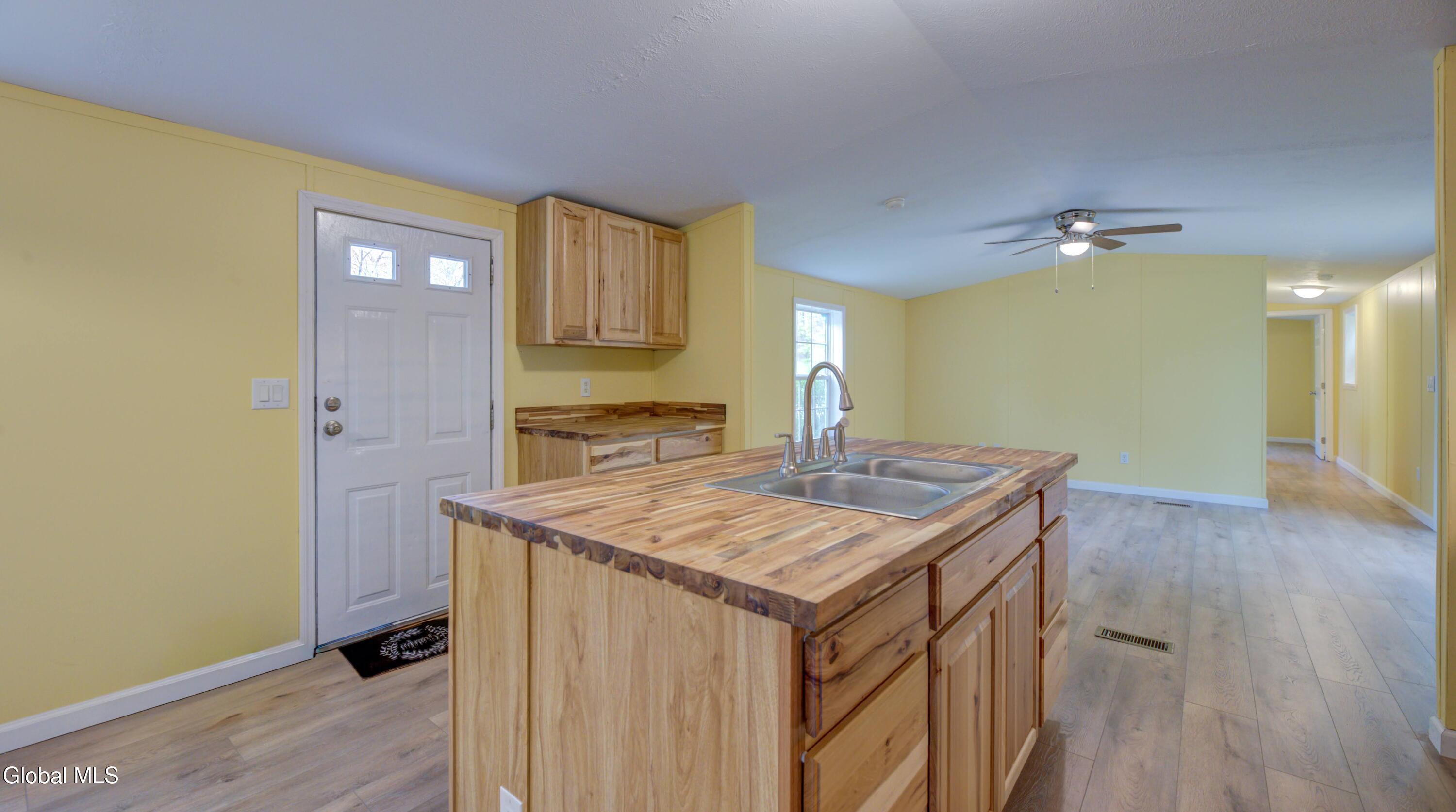 3159 State Highway 30 Gloversville NY 12078