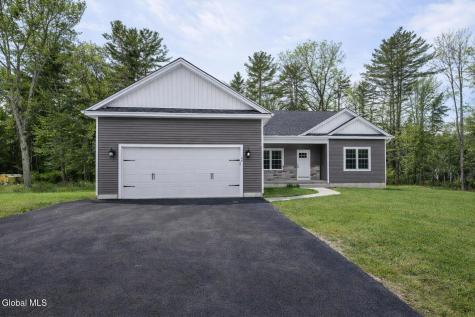 6 Wolfe Road Queensbury NY 12804