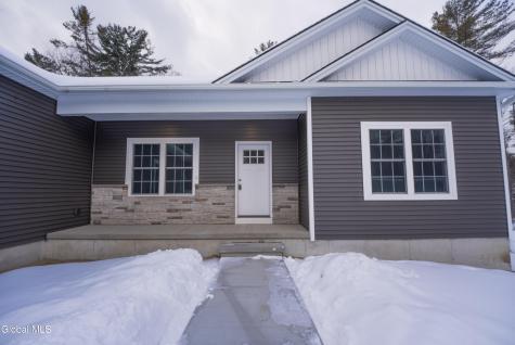 6 Wolfe Road Queensbury NY 12804