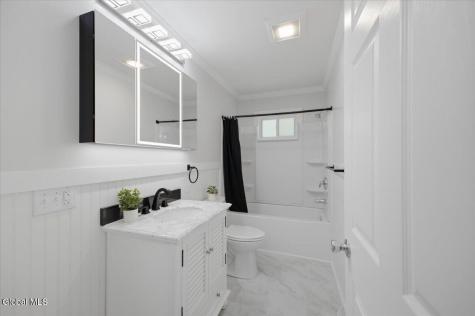 415 Bay Road Queensbury NY 12804