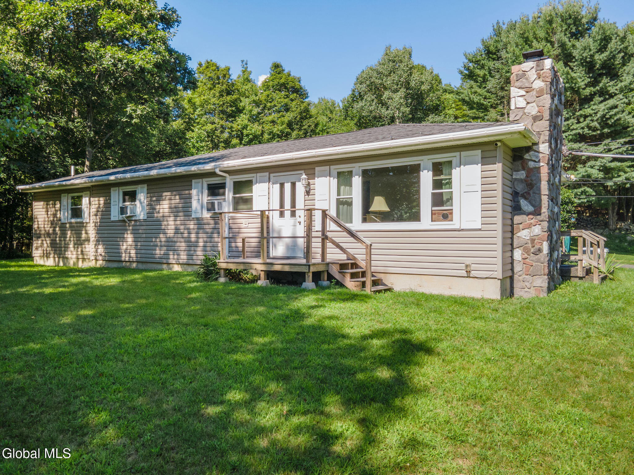 18 Miller Way Cropseyville NY 12052