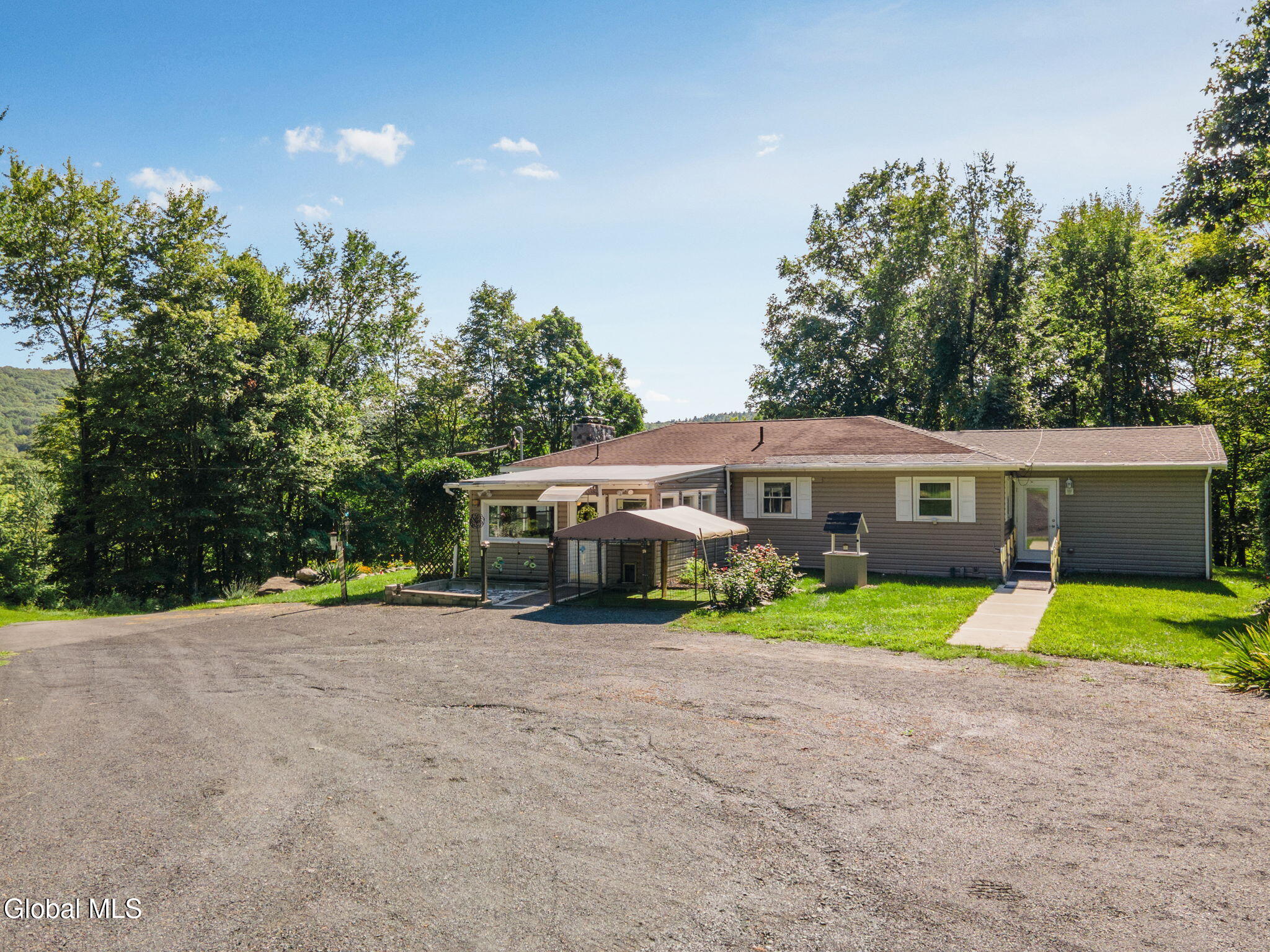 18 Miller Way Cropseyville NY 12052