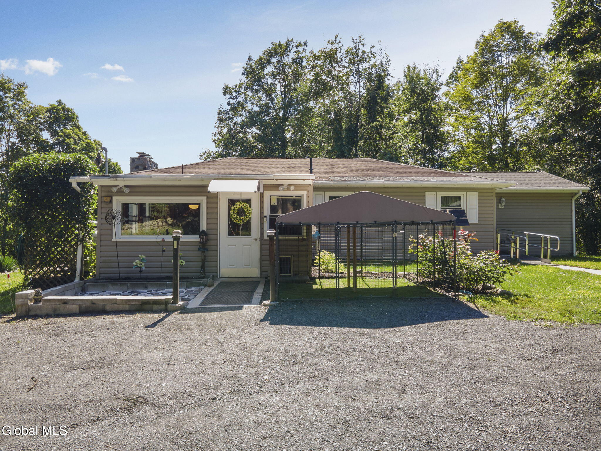 18 Miller Way Cropseyville NY 12052