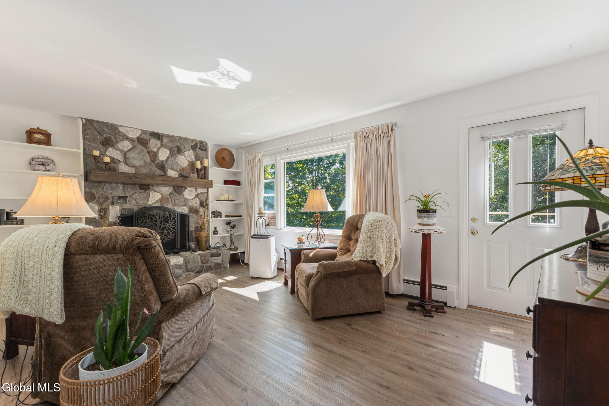 18 Miller Way Cropseyville NY 12052