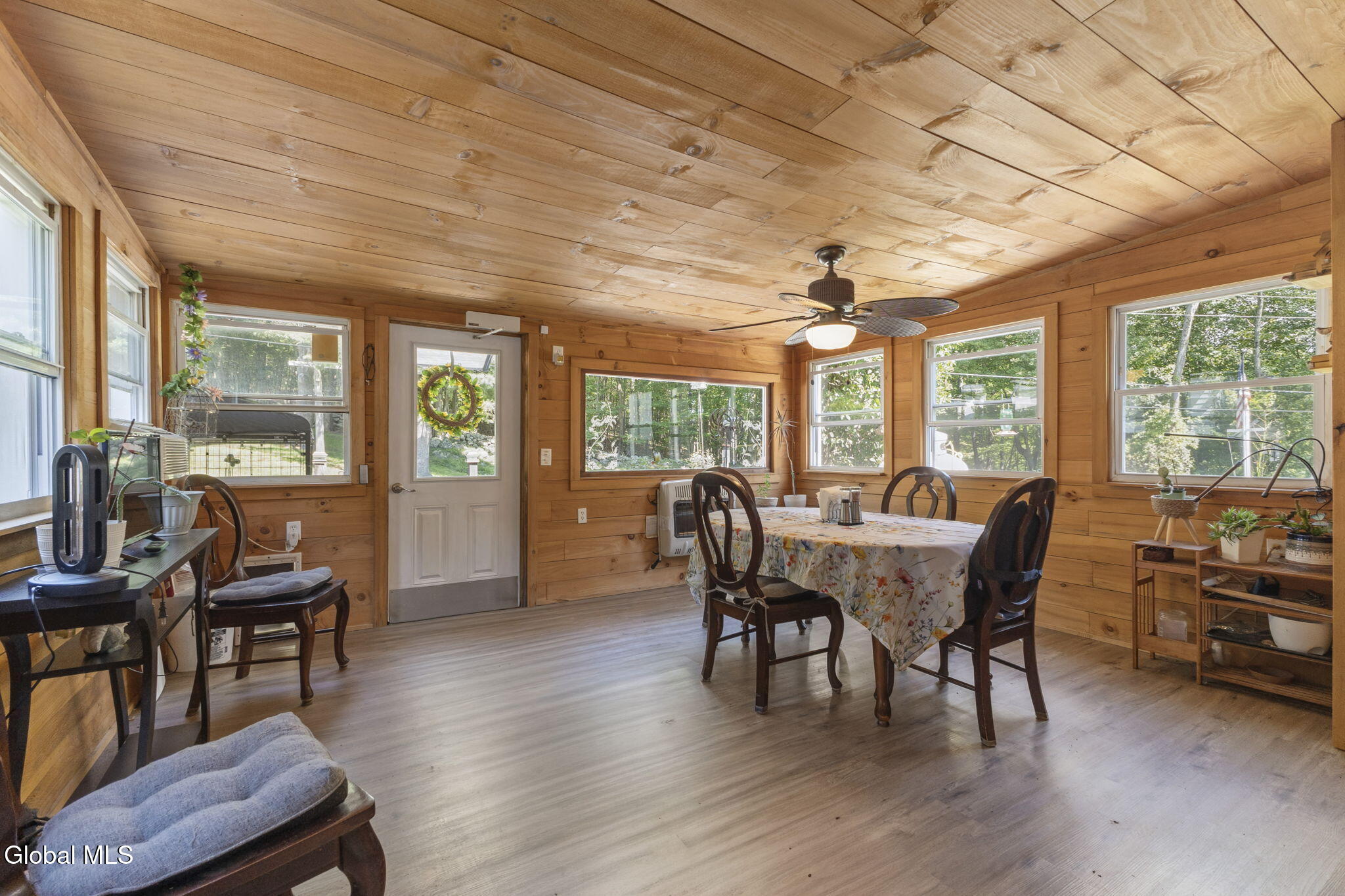 18 Miller Way Cropseyville NY 12052