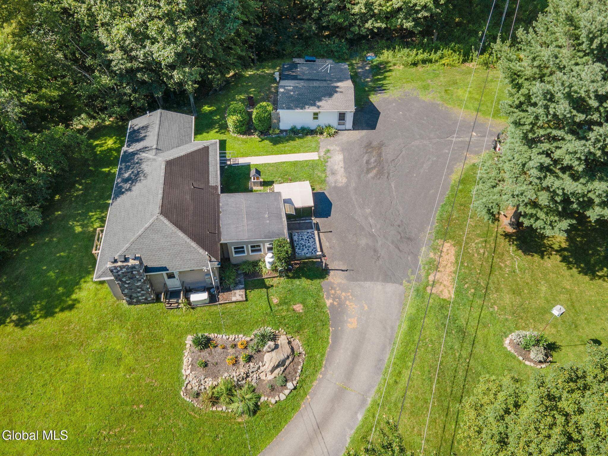 18 Miller Way Cropseyville NY 12052