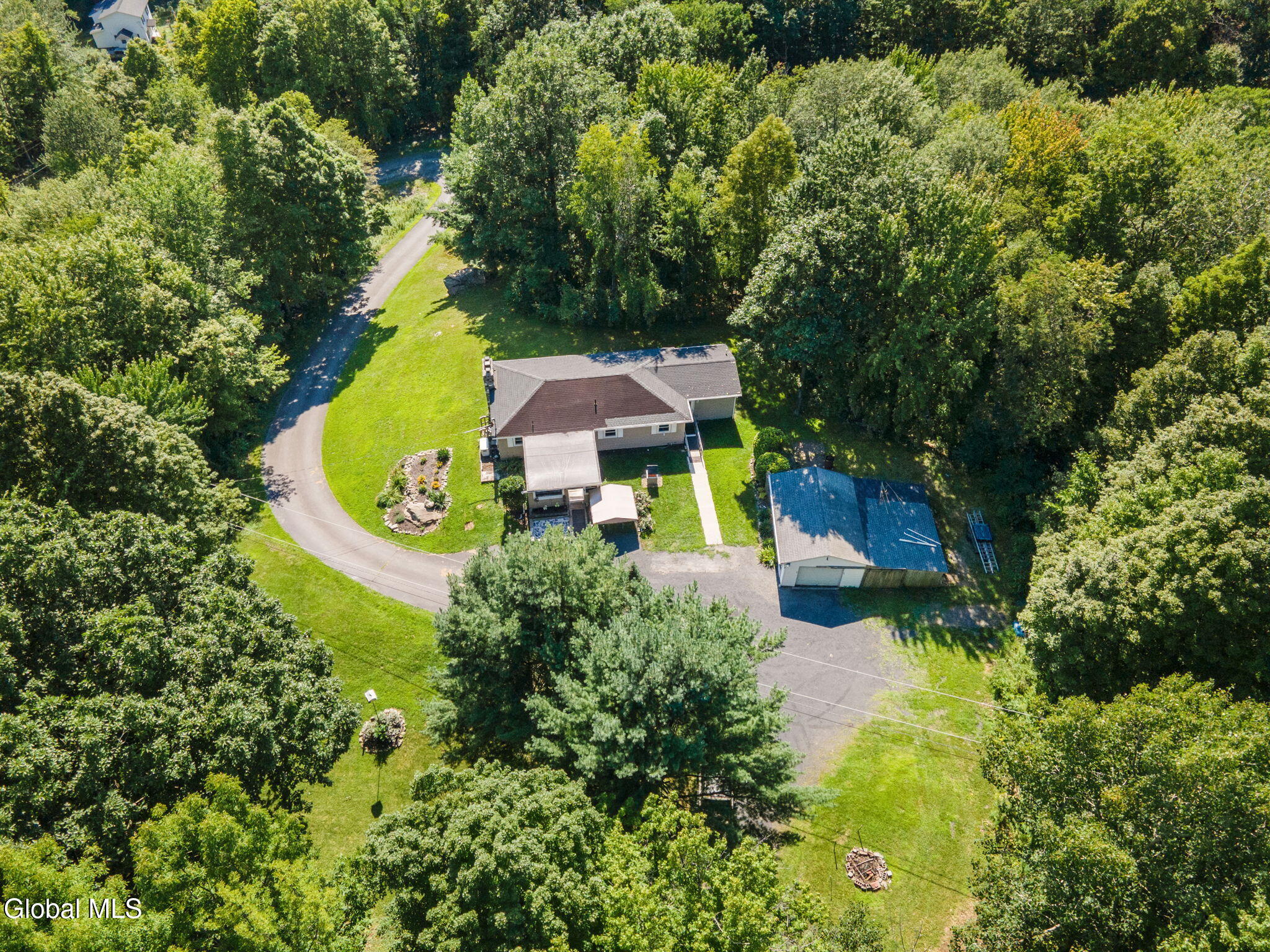 18 Miller Way Cropseyville NY 12052