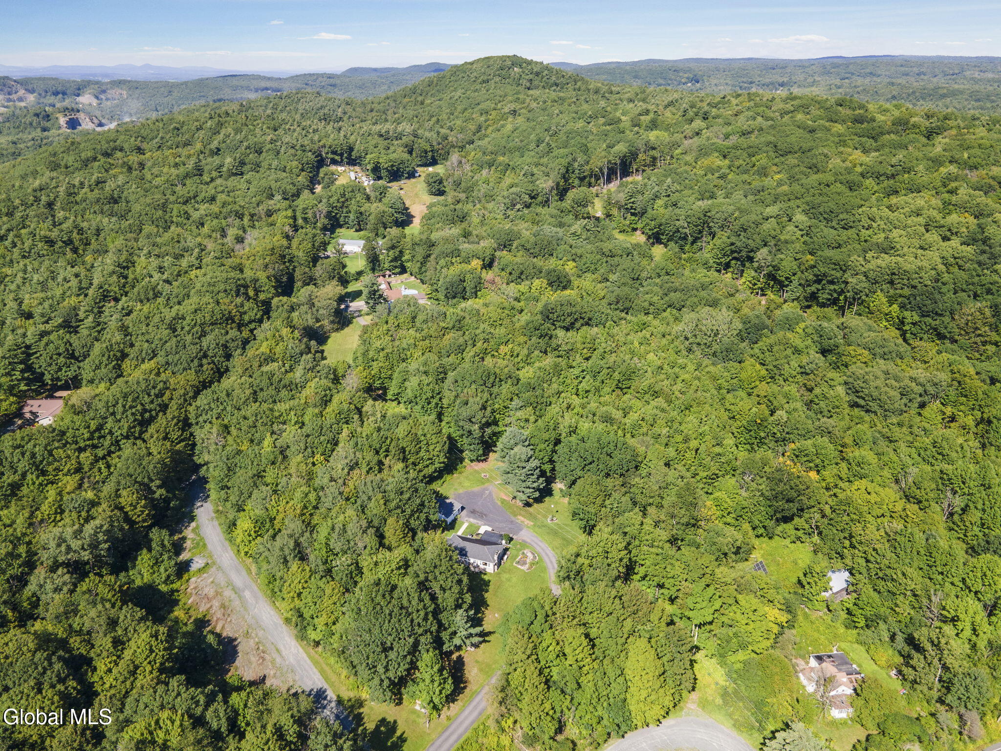 18 Miller Way Cropseyville NY 12052