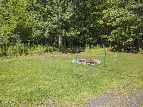 18 Miller Way Cropseyville NY 12052
