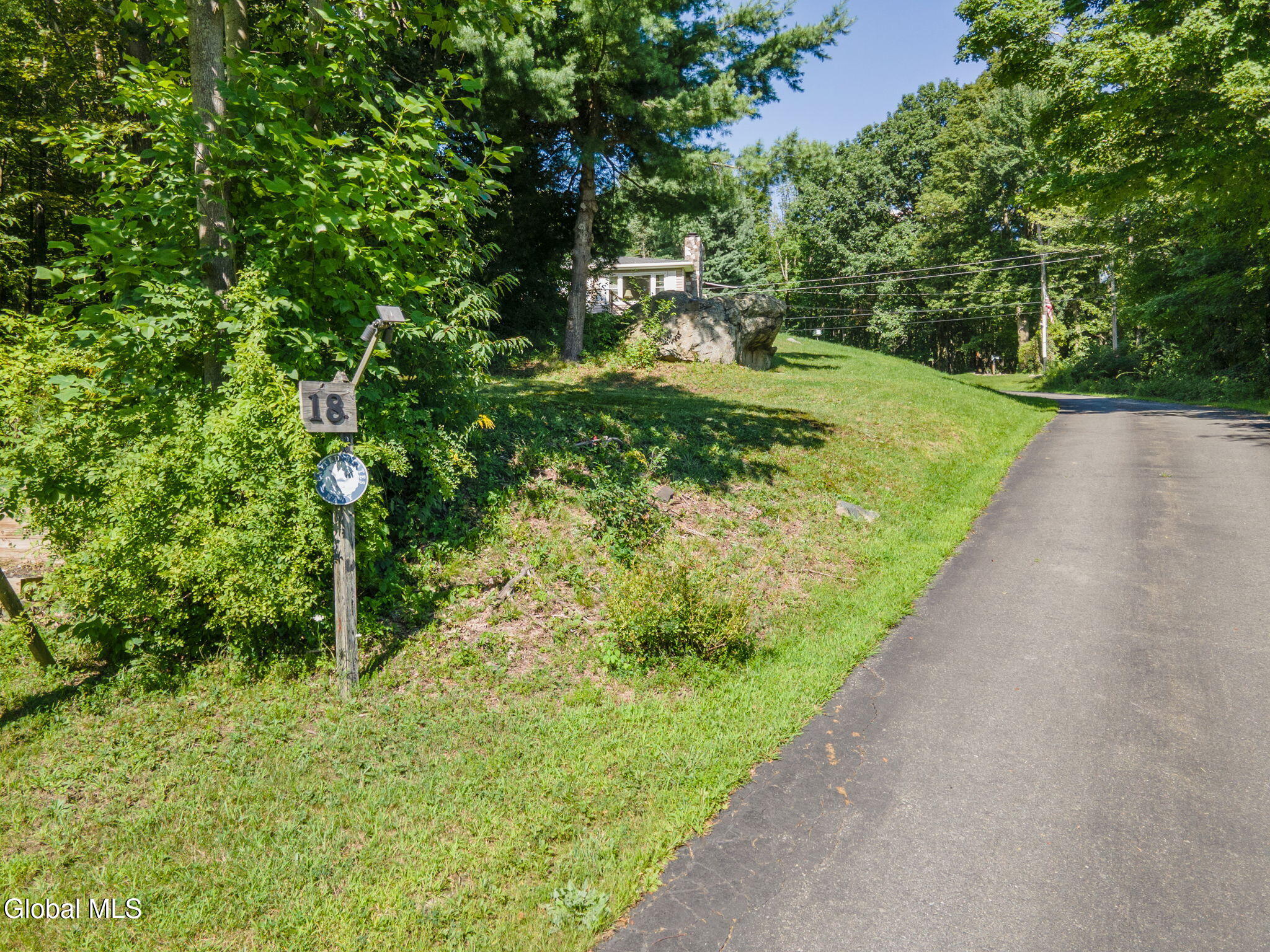18 Miller Way Cropseyville NY 12052