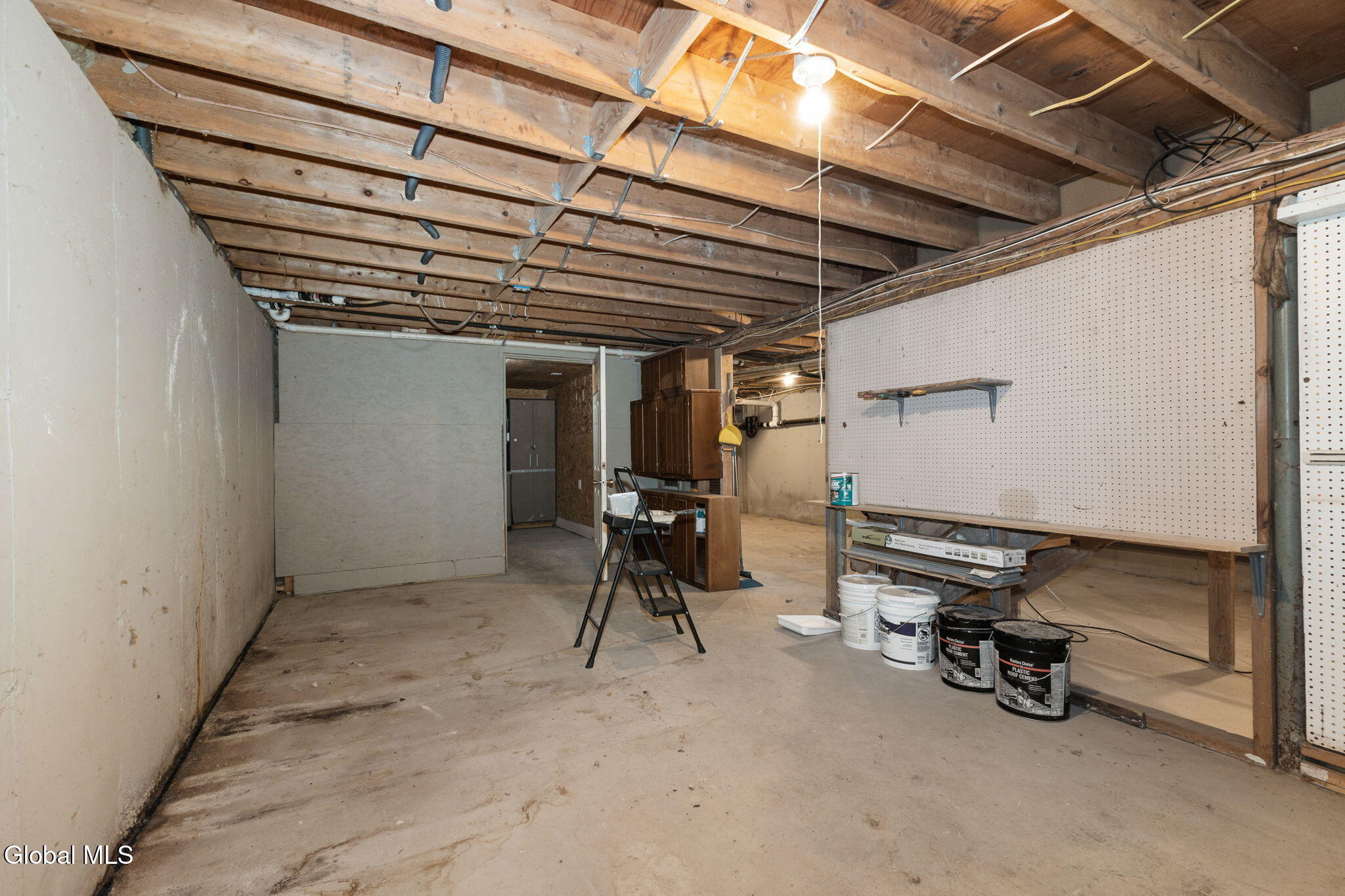 18 Miller Way Cropseyville NY 12052