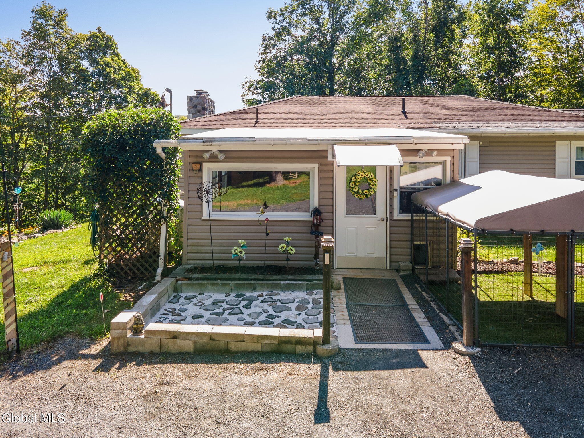 18 Miller Way Cropseyville NY 12052