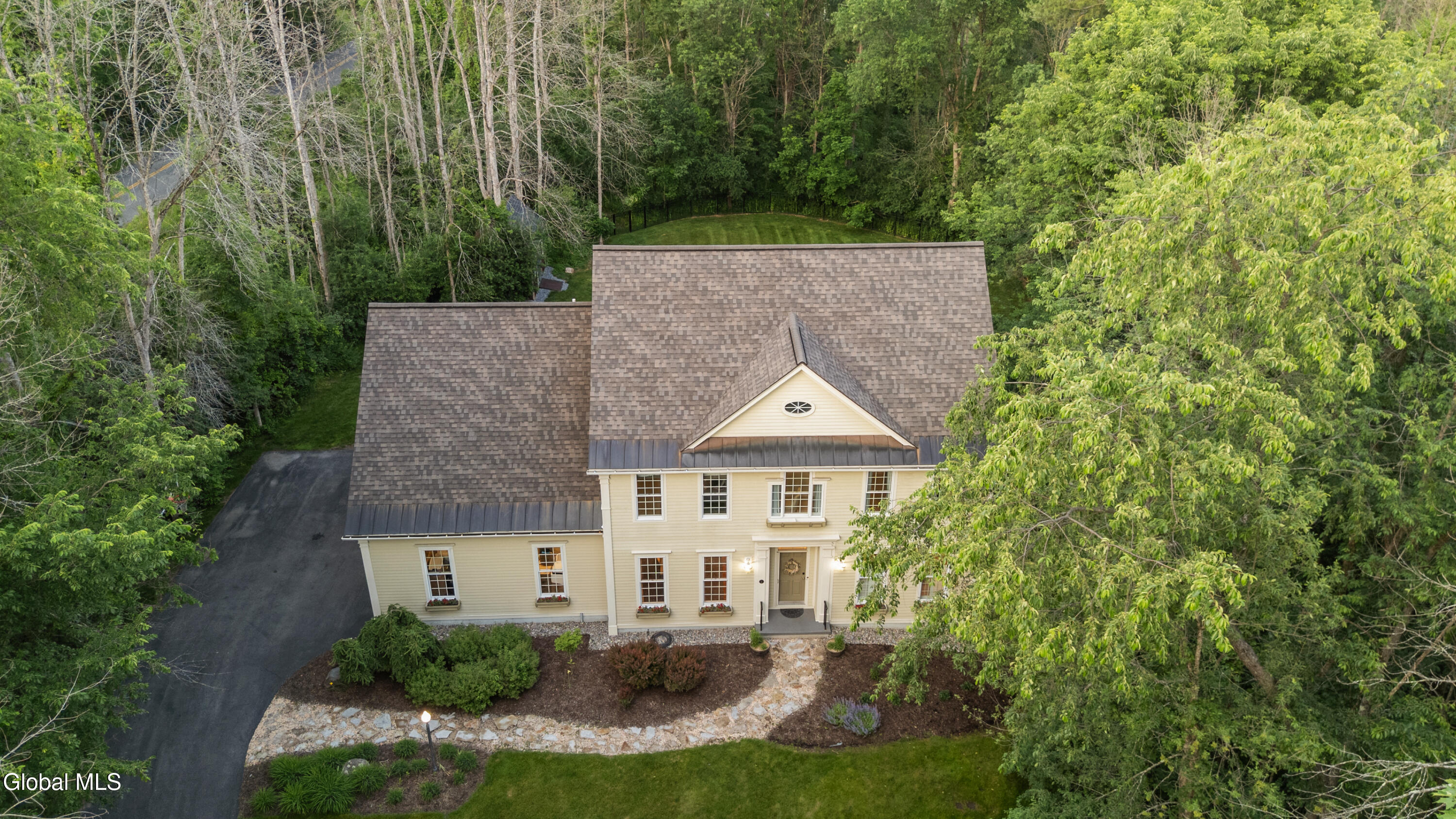 2 Stable Lane Saratoga Springs NY 12866