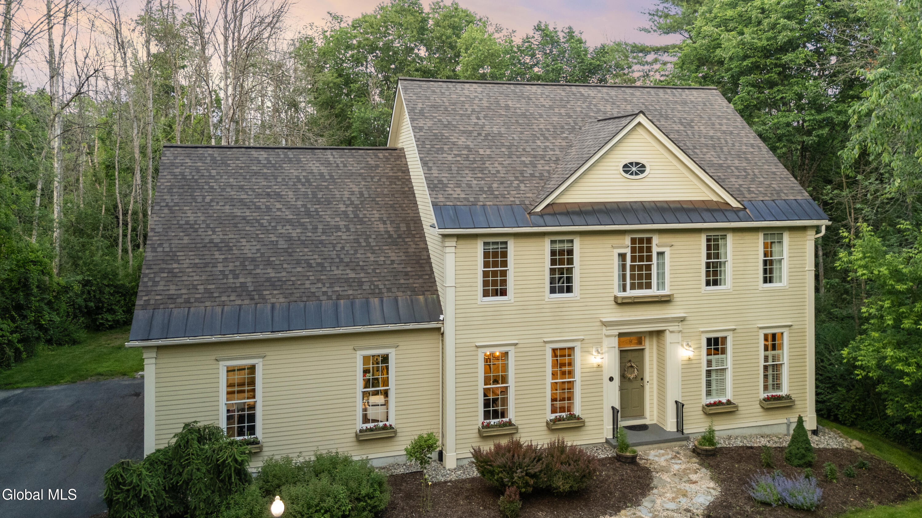 2 Stable Lane Saratoga Springs NY 12866