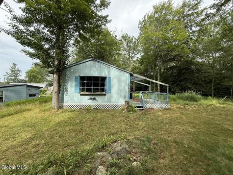 15 Pine Lane Petersburgh NY 12138