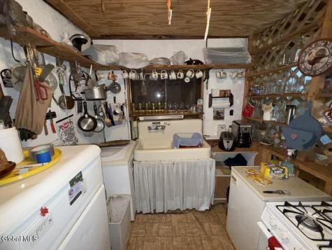 15 Pine Lane Petersburgh NY 12138