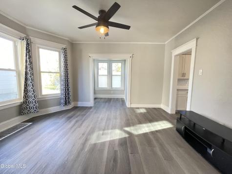 936 Livingston Avenue Schenectady NY 12309