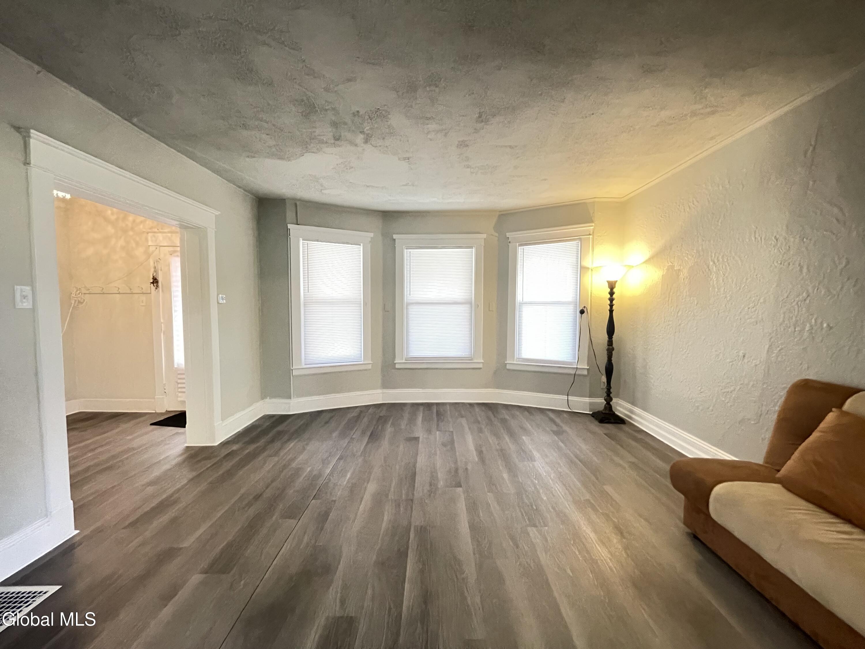 936 Livingston Avenue Schenectady NY 12309
