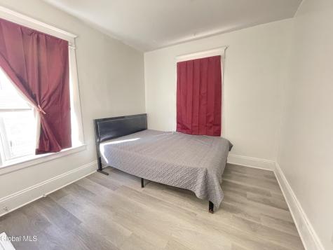 936 Livingston Avenue Schenectady NY 12309