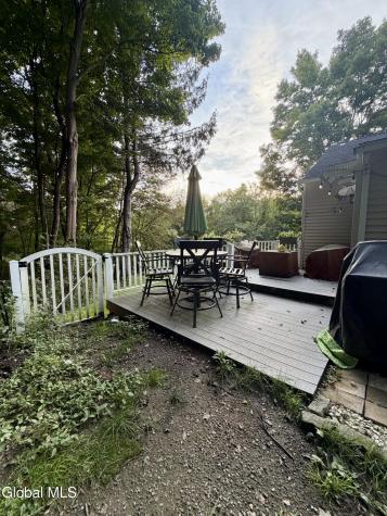 22 Sharpe Road Wynantskill NY 12198