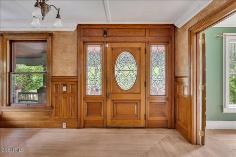 19 Marion Place Saratoga Springs NY 12866