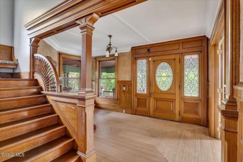 19 Marion Place Saratoga Springs NY 12866