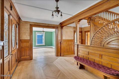19 Marion Place Saratoga Springs NY 12866