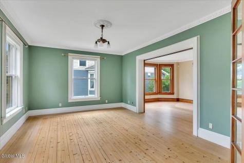 19 Marion Place Saratoga Springs NY 12866