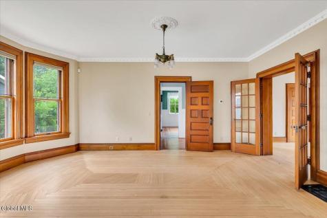 19 Marion Place Saratoga Springs NY 12866